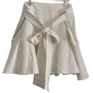 ZARA Women’s White Skort. Ties in Front or Back. Side Zipper. Size: XL